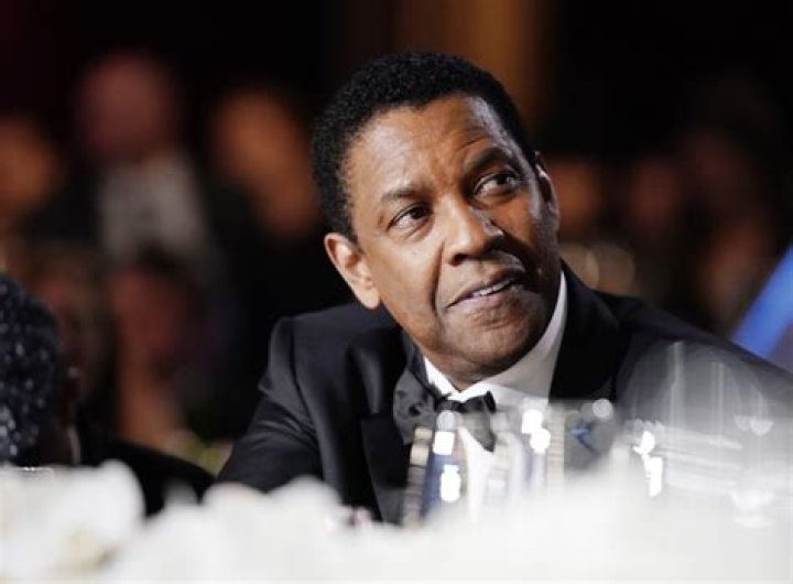 A Denzel Washington heist movie is breaking out on Netflix