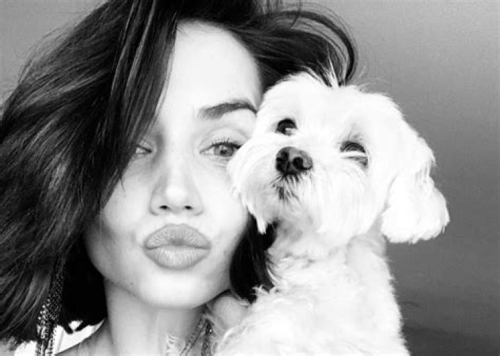 Ana De Armas And Ben Affleck Get Her Friends’ Seal Of Approval As Pair Quarantines Together