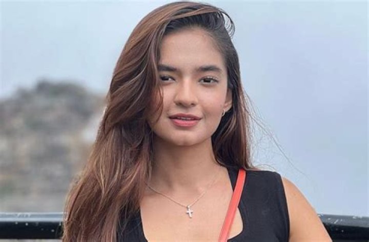 Anushka Sen in Bathing Suit Says "Just Keep Swimming" — Celebwell