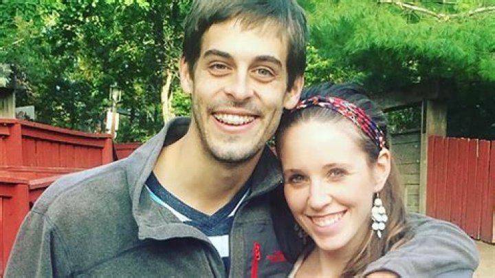 Derick Dillard Drags The Duggar Family After Josh’s CP Scandal – Calls ‘Counting On’ Just A ‘Rebranding’ Of ’19 Kids And Counting!’