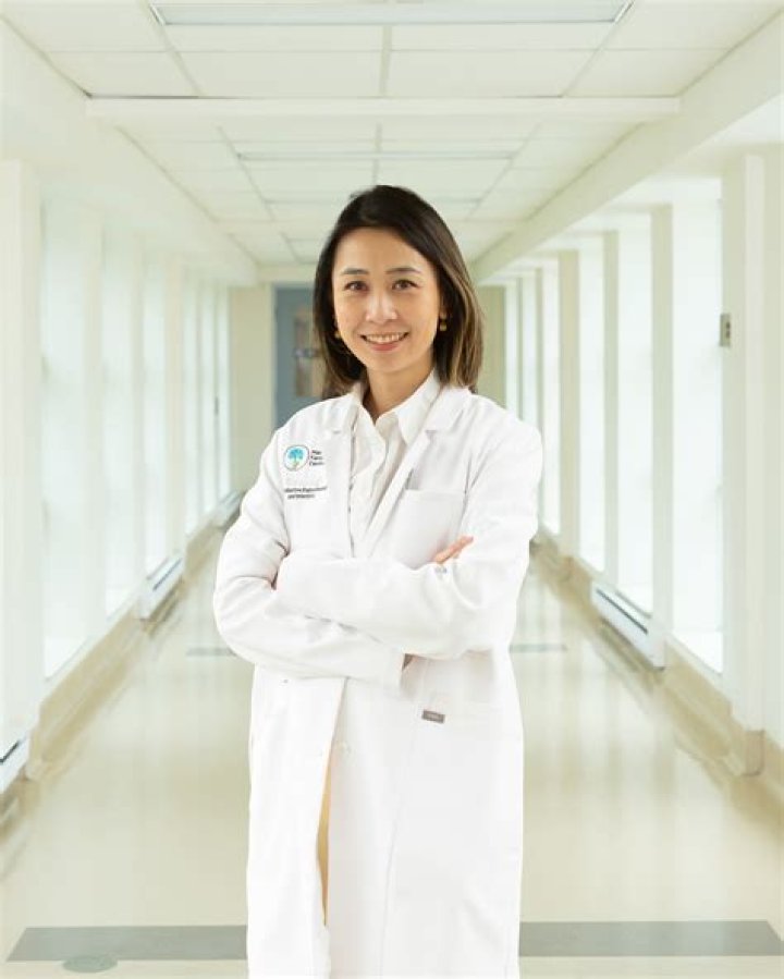 Dr. Chong Na, MD – Chicago, IL