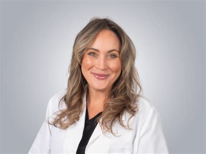 Dr. Lauren Broadway, MD – Venice, FL