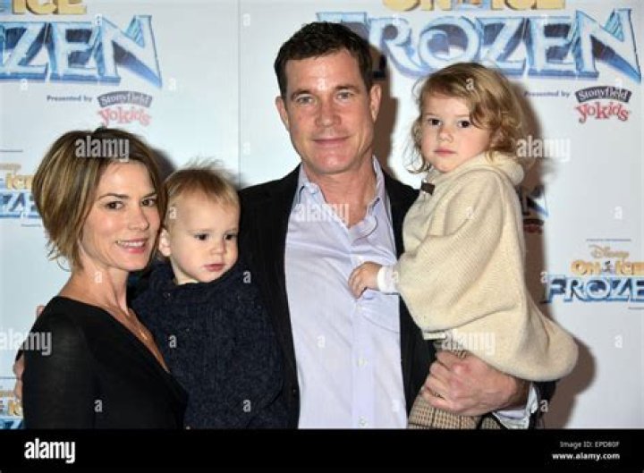 Dylan Walsh Biography - Facts, Childhood, Family Life & Achievements