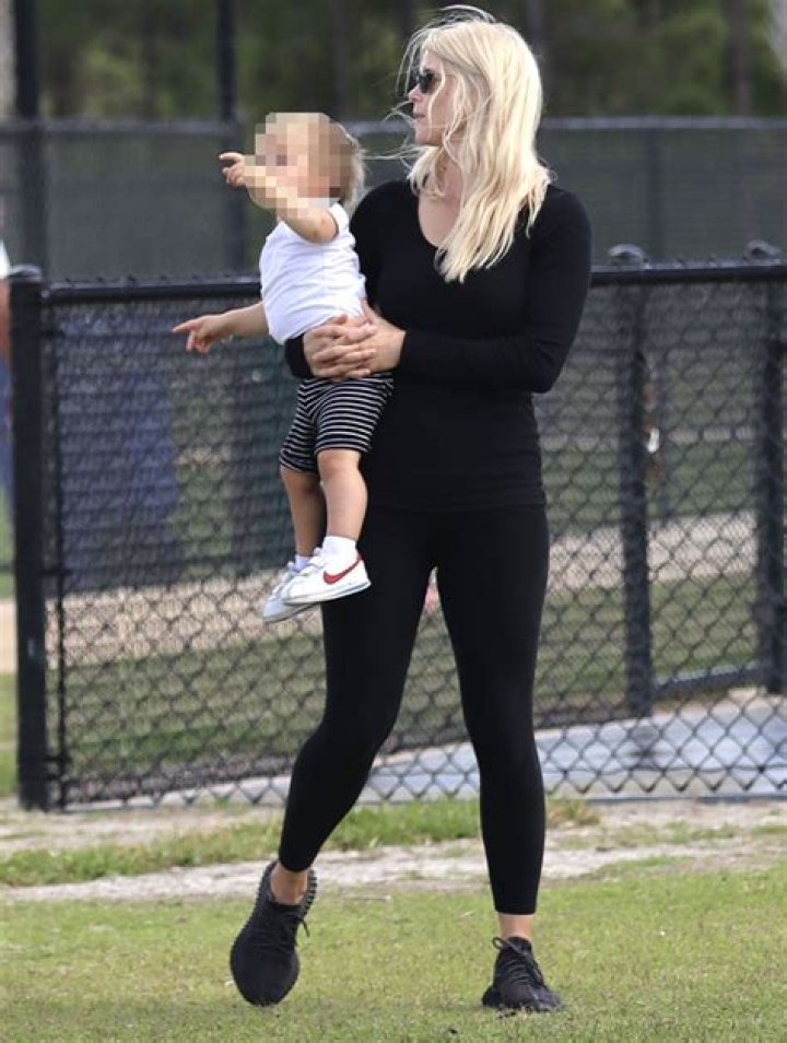 Elin Nordegren Biography - Facts, Childhood, Family Life & Achievements
