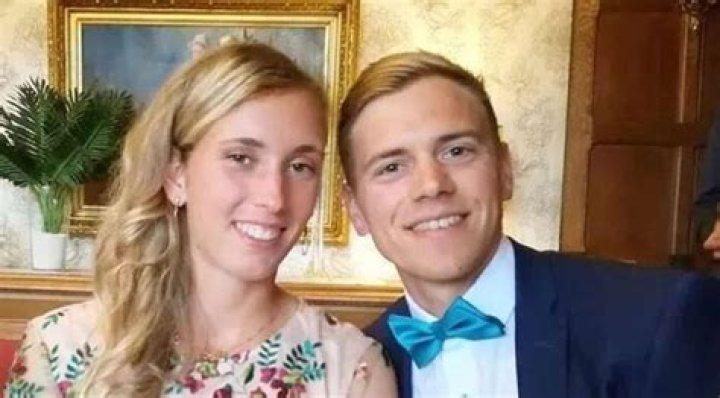 Elise Mertens Biography: Net worth, husband, siblings, ranking, stats, Instagram