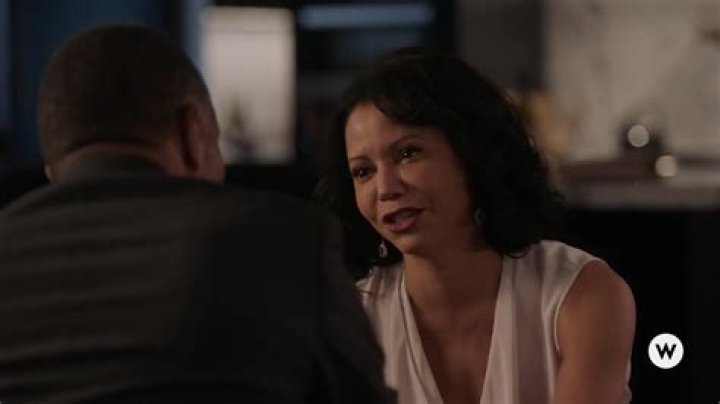 Gloria Reuben Biography - Facts, Childhood, Family Life & Achievements