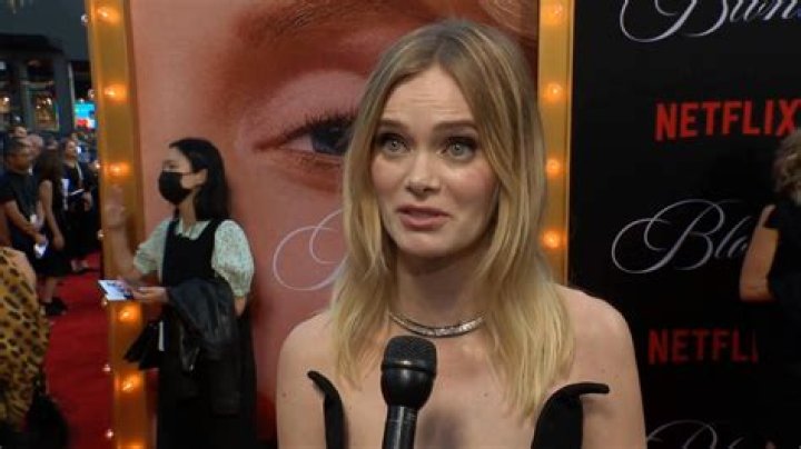 How Is Bill Paxton Related To Sara Paxton? – Celebrity