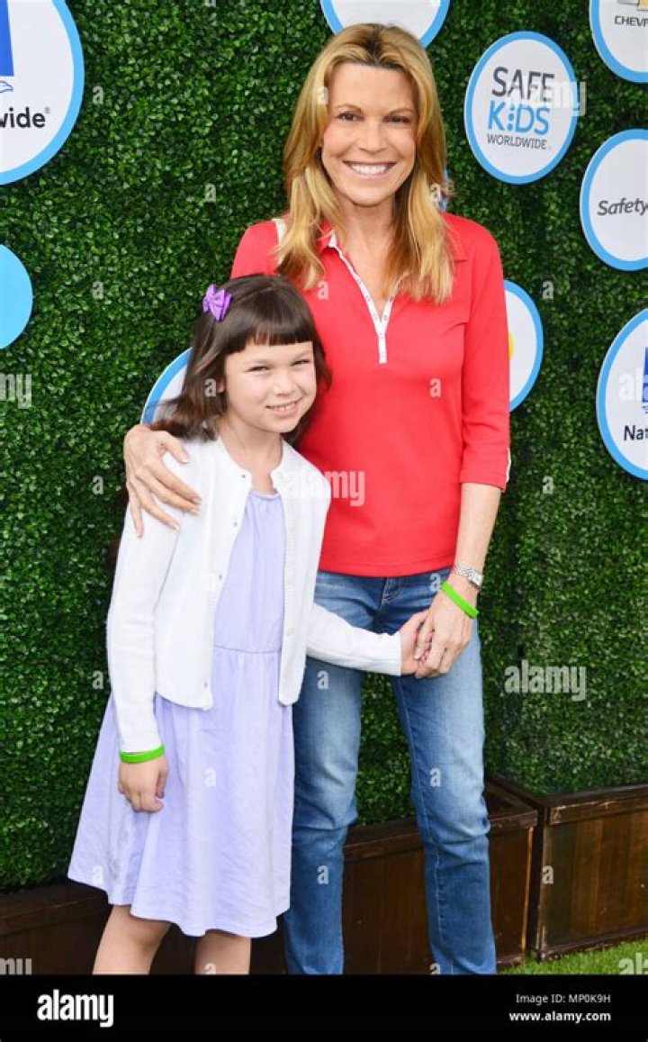 Is Vanna White married, and how many children does she have?