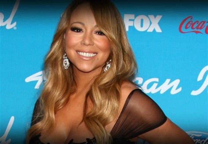 Mariah Carey’s Stunning Bathing Suit Photo Breaks The Internet; Fans Think They Know Why She Looks Ageless