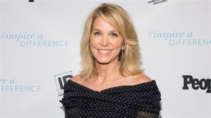 Paula Zahn Biography - Facts, Childhood, Family Life & Achievements