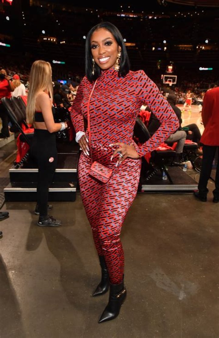 Porsha Williams in Bathing Suit Heats Up the Tropics — Celebwell