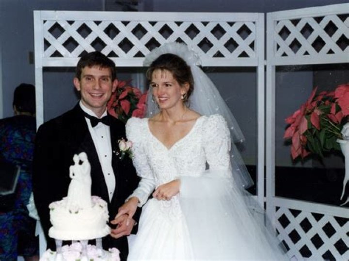 What does Billy Horschel's wife do for a living?