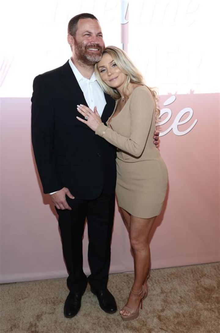 What happened to Courtney Love's ex-husband?