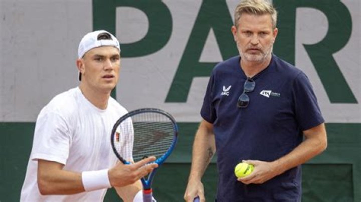 Who are Cameron Norrie coaches James Trotman and Facundo Lugones?