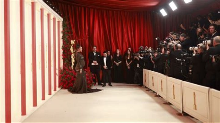 Why did the 2023 Oscars have a champagne carpet?