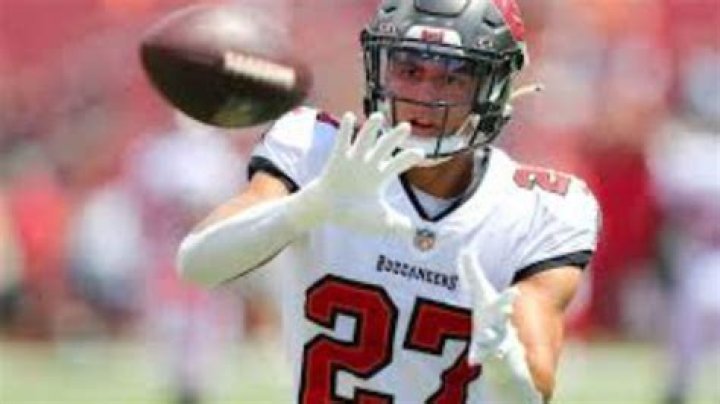 Zyon McCollum family, wife, children, parents, siblings